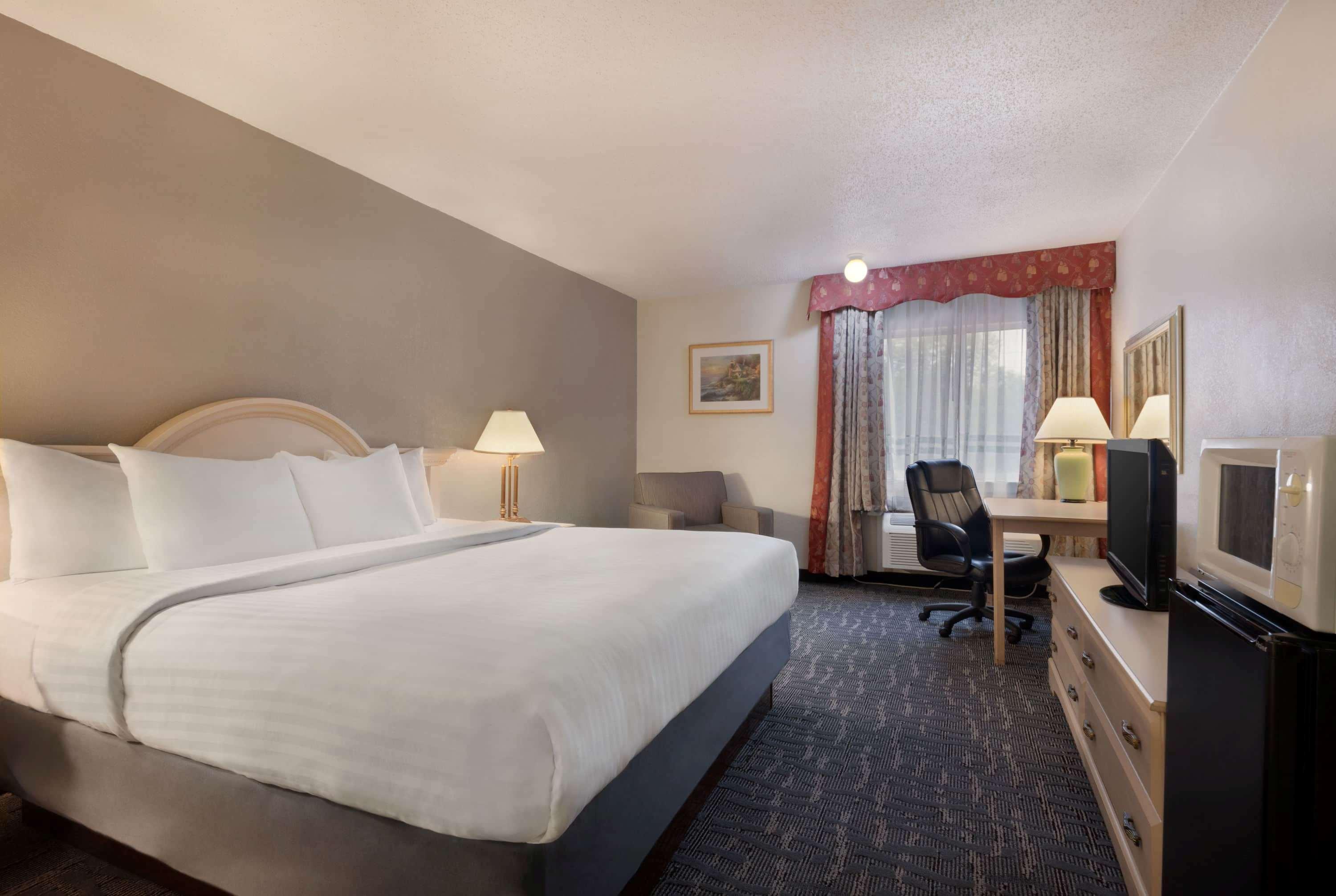 Baymont By Wyndham Des Moines North Hotell Eksteriør bilde