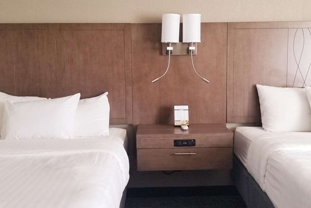 Baymont By Wyndham Des Moines North Hotell Rom bilde